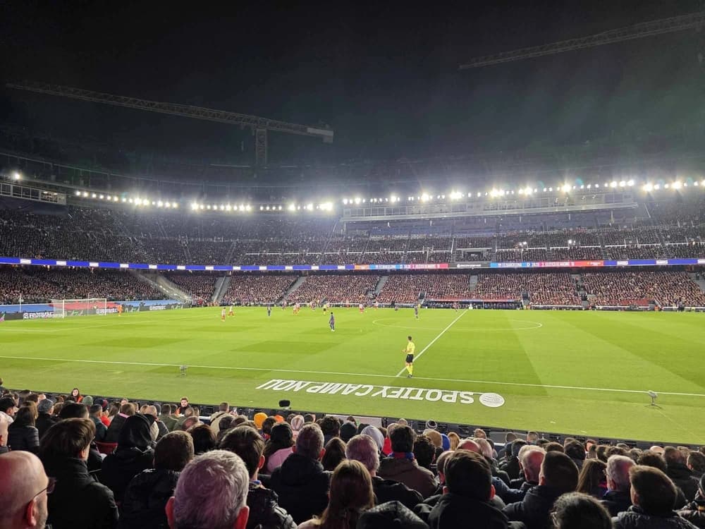 Trybuny stadionu Camp Nou Let's Gol